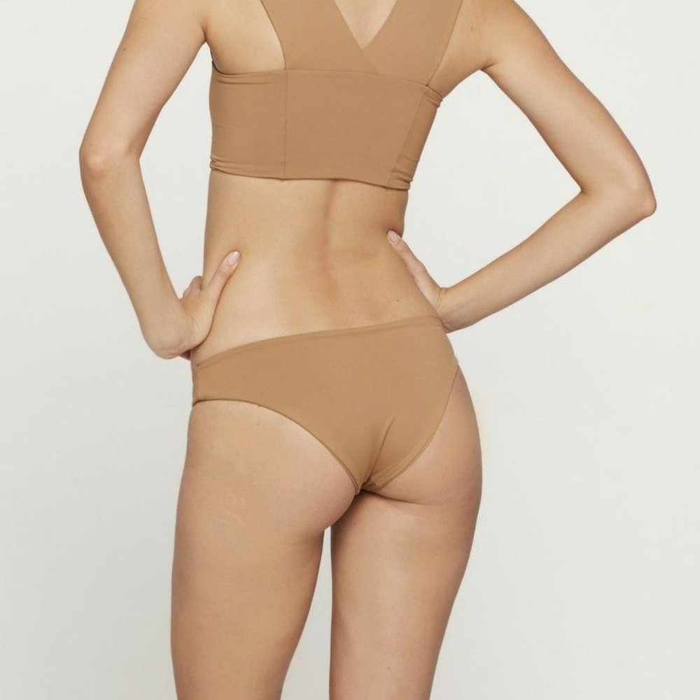 LSpace Sandy Bikini Bottoms in Camel - Size Medium